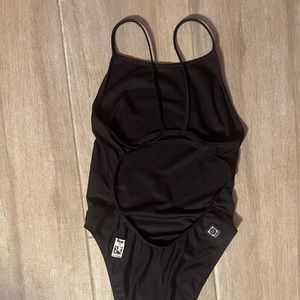 Brand new Jolyn fina approved